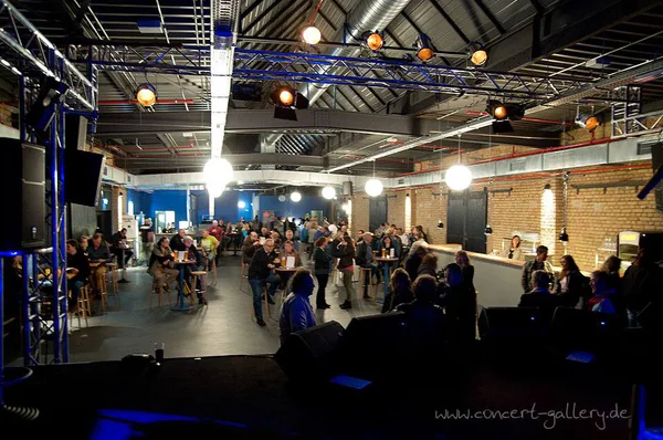 Second Floor / Studio bei GM Warehouse